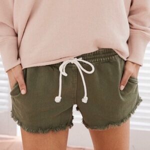 AERIE Green Frayed Denim Shorts With Elastic Waist & Pockets Size XS